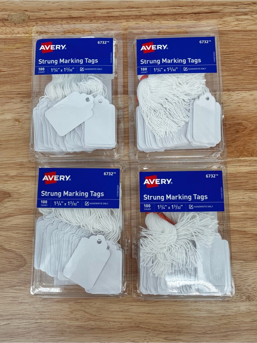 Avery Strung Marking Tags 6732 White Price Hang Tags 400 Ct - NIP 4 Pack